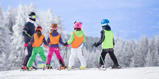 Skischule Piste Kinder Schnee