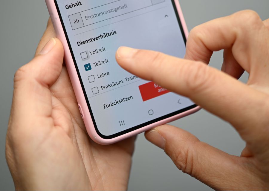 Nur jeder zehnte Mann setzt seinen Wunsch, das Arbeitspensum zu reduzieren, in die Tat um.