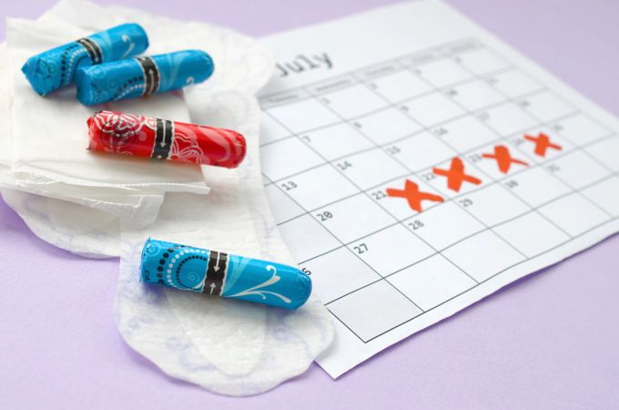 Die Zykluslänge ist individuell verschieden und bei vielen Frauen nicht jeden Monat gleich. Menstruation