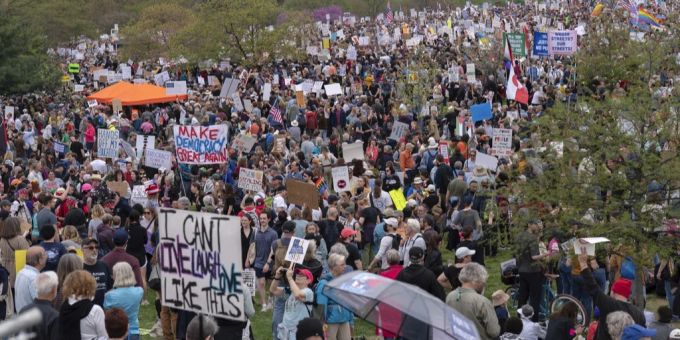 Widerstand - Trumps Beliebtheit auf Rekordtief