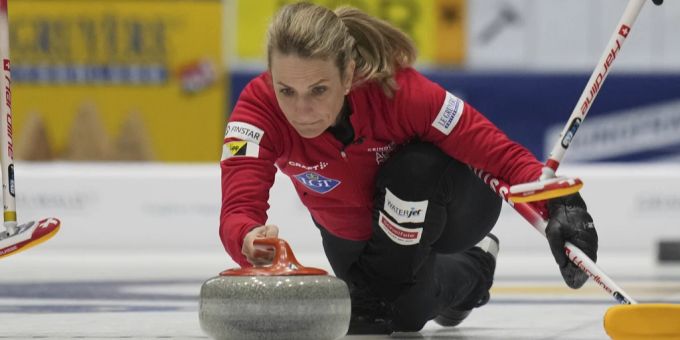 Silvana Tirinzoni und der CC Aarau sind an der Curling-WM weiterhin unbesiegt. Curling-WM