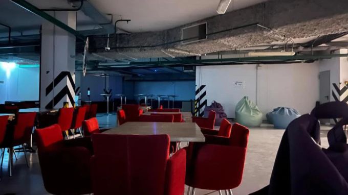 Bunker Kiew Hotel SP