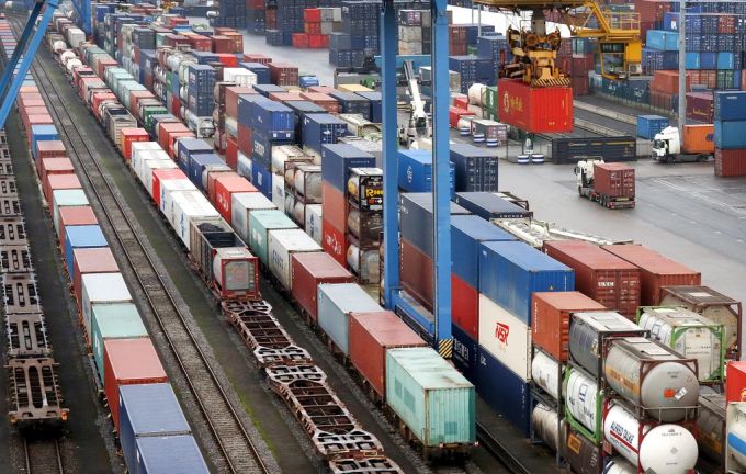 Die chinesische Volksrepublik investiert derzeit viel in den Infrastrukturausbau in Lateinamerika (Symbolbild). Trump China Lateinamerika