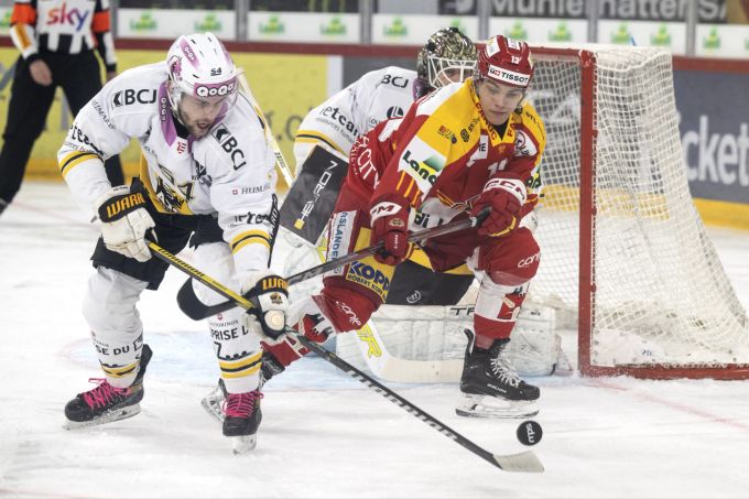 Der EHC Biel verliert zuhause gegen Ajoie. EHC Biel Ajoie HC