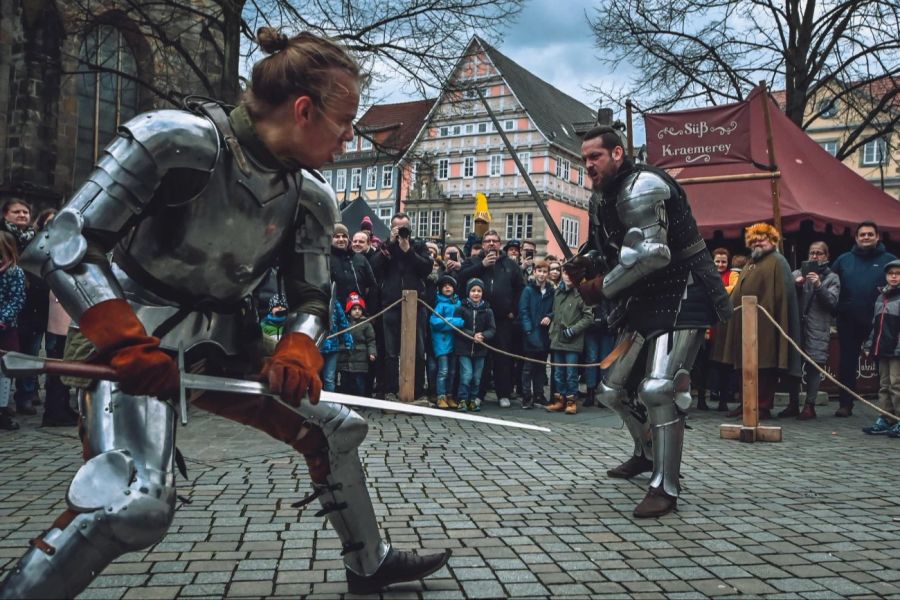 Kopfsteinpflaster Ritter Publikum Innenstadt