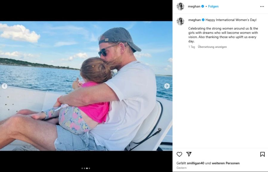 Grund ist dieses Foto: Lilibet trägt auf dem Boot keine Schwimmweste.