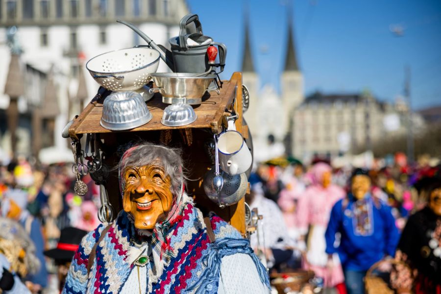 Der Wey-Umzug ist der zweite grosse Umzug der Luzerner Fasnacht.