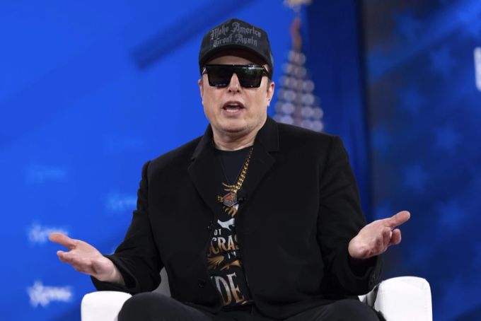 Elon Musk spielt bei den Einsparungen von Donald Trump eine zentrale Rolle. Donald Trump Elon Musk
