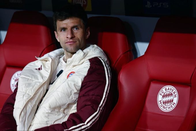 Edel-Joker auf der Bank: Das war diese Saison oft die Rolle von Thomas Müller beim FC Bayern. Thomas Müller FC Bayern