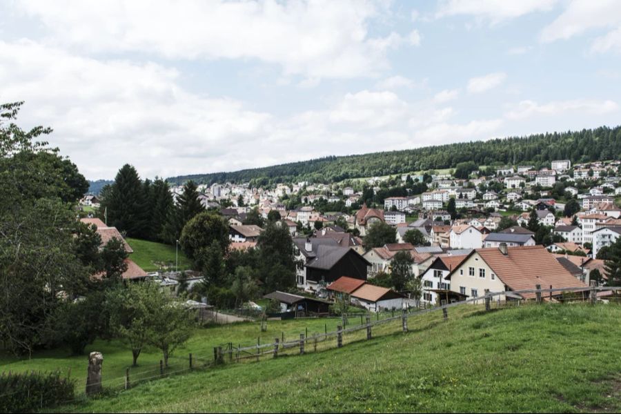 Das Baugesuch für das Projekt in der Gemeinde Tramelan BE ist seit einem Jahr rechtskräftig. (Archivbild)