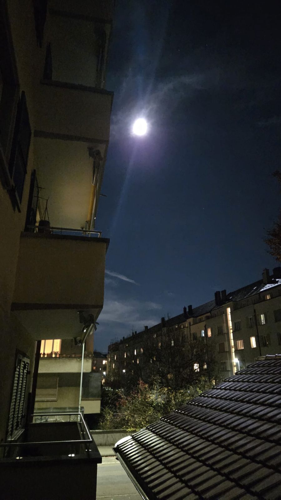 Vom Berner Breitenrain-Quartier aus, war der Supermond bestens zu sehen.