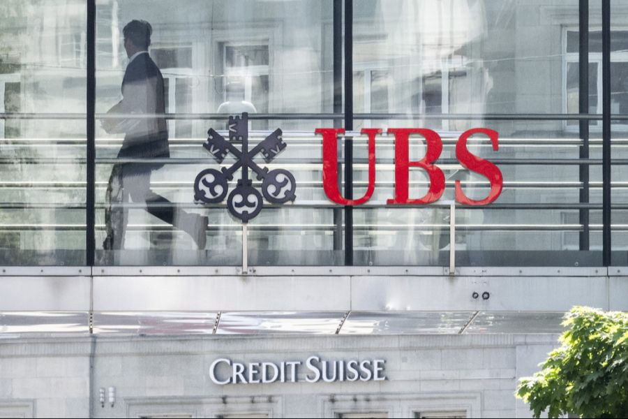 Seit dem Aus der CS und der Übernahme durch die UBS häufen sich die Kündigungen in der Bankenbranche.