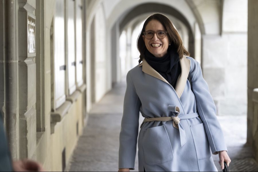 Andere Parteien lehnen das ab: FDP-Co-Präsidentin Vincenz-Stauffacher betont, dass nach der Abstimmung die Mehrheit zähle und die Minderheit respektiert werde. (Archivbild)