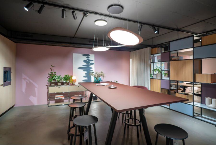 Raum Hocker Tisch Design