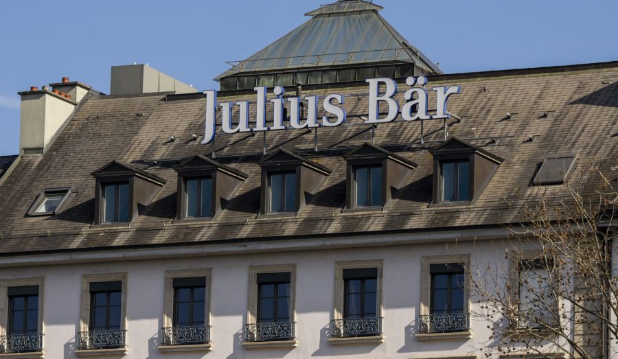 Mit der Veröffentlichung neuer Epstein-Akten rückt nun auch die Schweizer Finanzwelt ins Visier: Ein US-Senatsentwurf nennt erstmals UBS und Julius Bär wegen möglicher Verdachtsmeldungen. (Symbolbild)