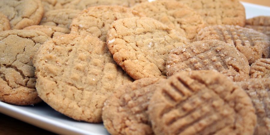 Süss, lecker und das Beste: Erdnussbutterkekse sind schnell und einfach gemacht.