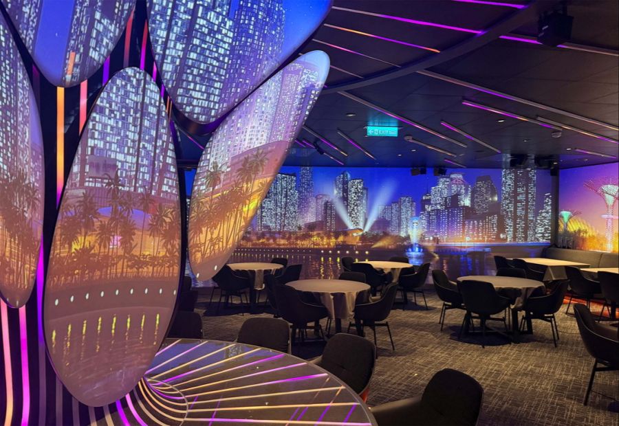 Grossflächige Projektionen machen das Fugu zu einem aussergewöhnlichen Restaurant-Erlebnis.