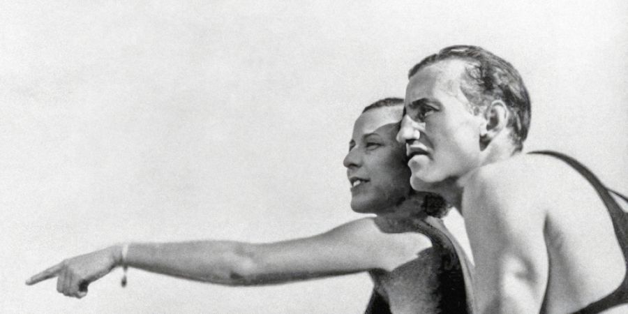Ian Fleming und Monique Panchaud am Ufer des Genfersees in den 1930er Jahren. (Archivbild)