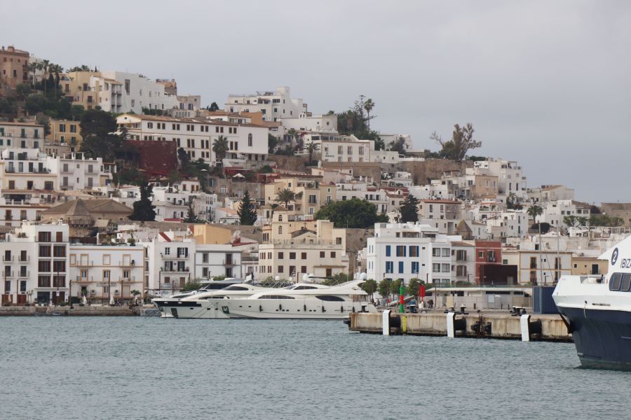 Auf Ibiza herrscht Wohnungsmangel – wegen Touristen.