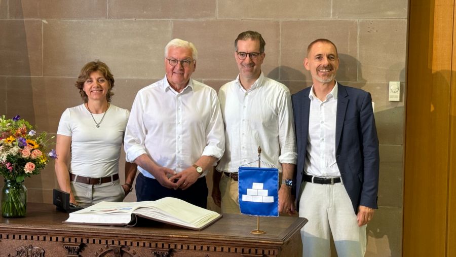 Ein Bundespräsident im Gemeindehaus – kein alltäglicher Termin in Riehen.
