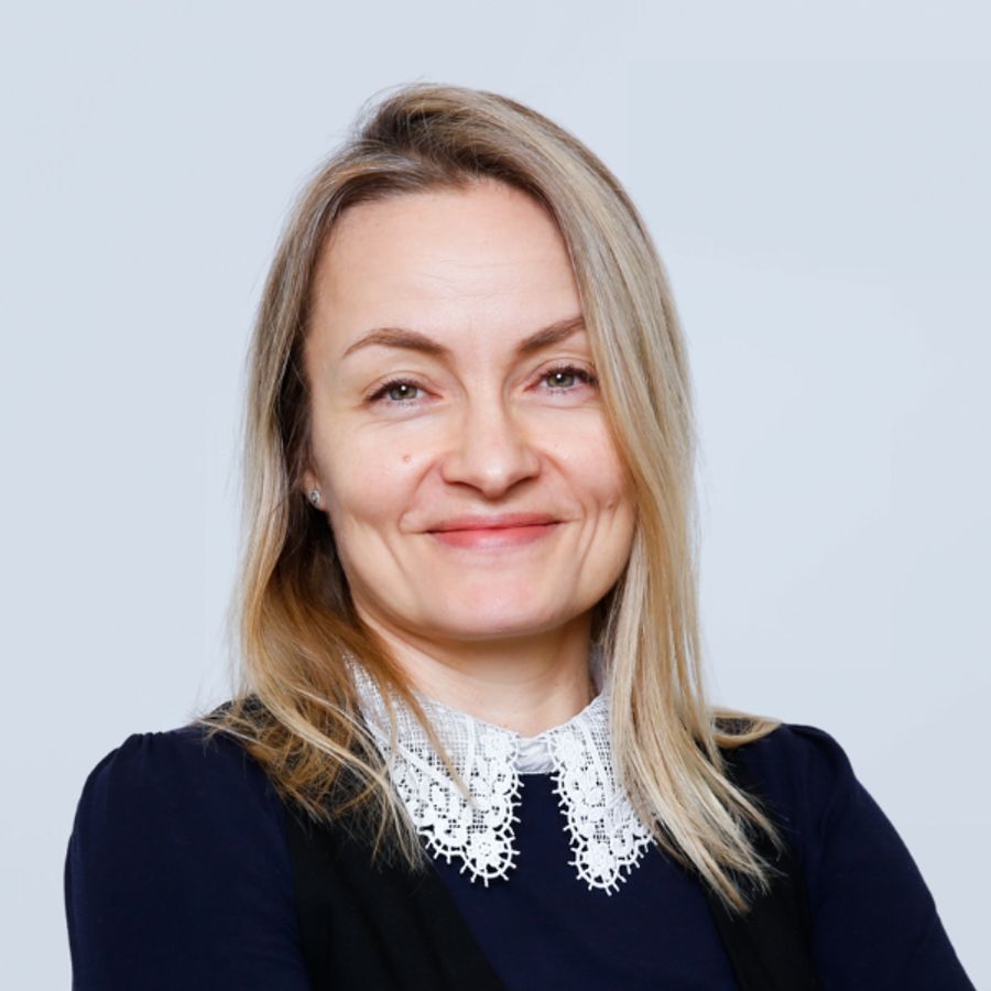 Dr. med. Carolin Schäfer ist Chefärztin der Zurzach Care Klinik für Schlafmedizin in Luzern.