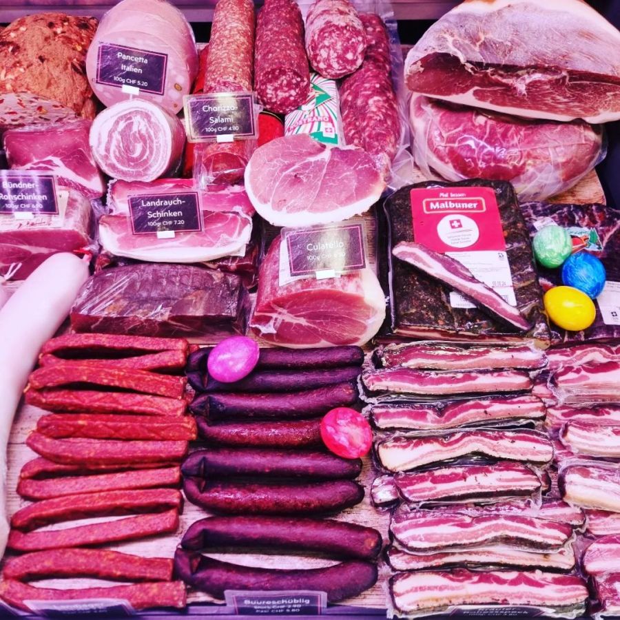 Entlassen musste der Inhaber auch eine 37-jährige Metzgerin. «Sie entwendete Fleisch.»