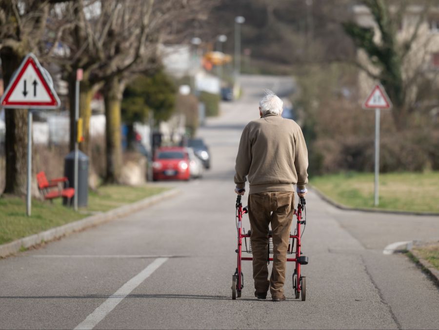 Die niederschwellige Mobilität eignet sich insbesondere für Seniorinnen und Senioren.