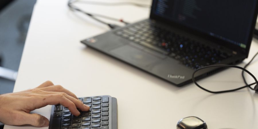 Die Nachfrage nach Büroflächen hat sich trotz Homeoffice wieder erholt. Doch nun steht mit KI die nächste Herausforderung vor der Tür. Die Raiffeisen-Ökonomen rechnen deswegen mit ...