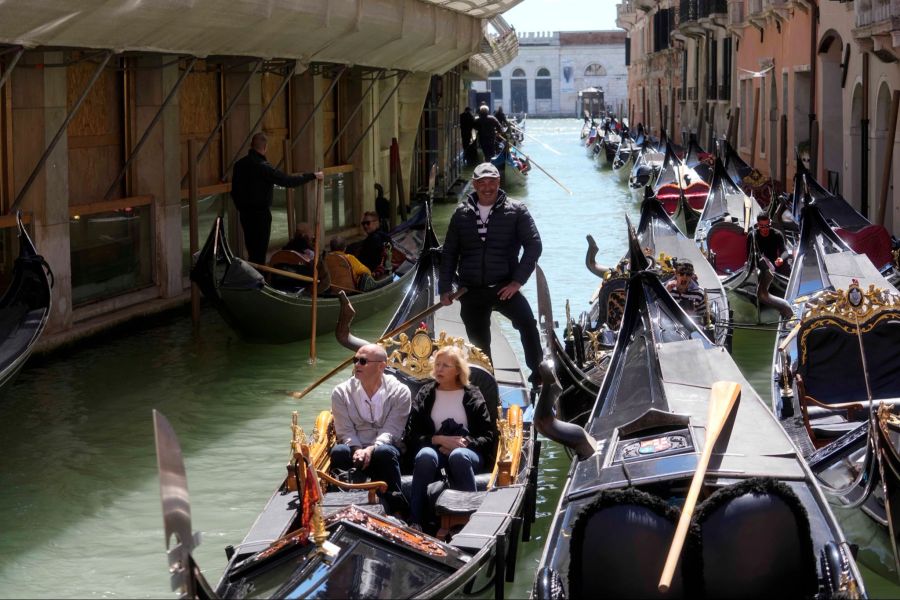 Befürworter sehen die Massnahme als symbolisches Zeichen: Venedig sei fragil und müsse geschützt werden. (Archivbild)