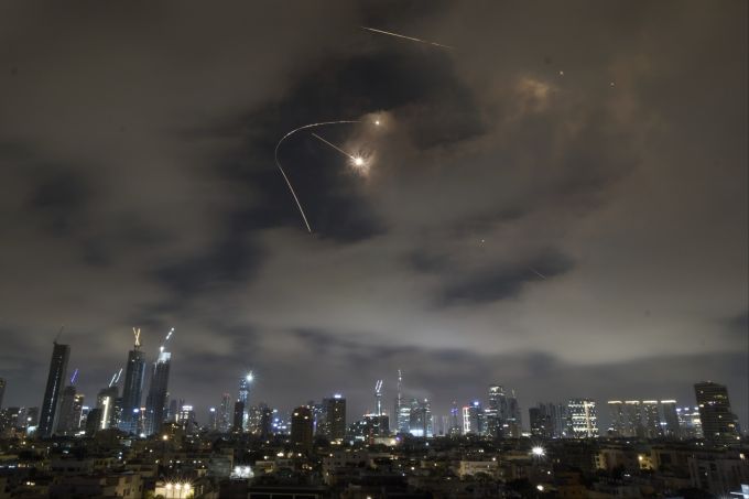 Auch in der Nacht auf Samstag war die israelische Luftabwehr wieder im Einsatz. Nahost-Konflikt