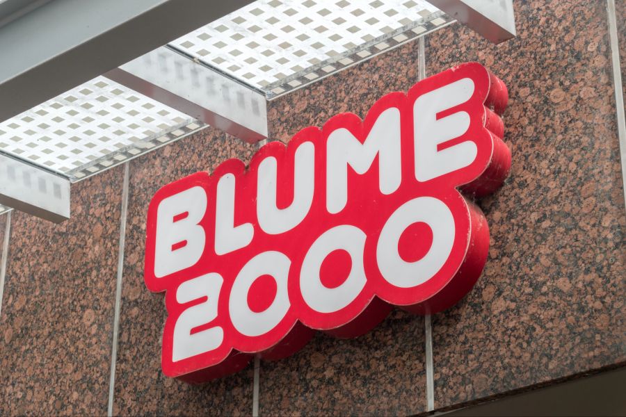 Blume 2000