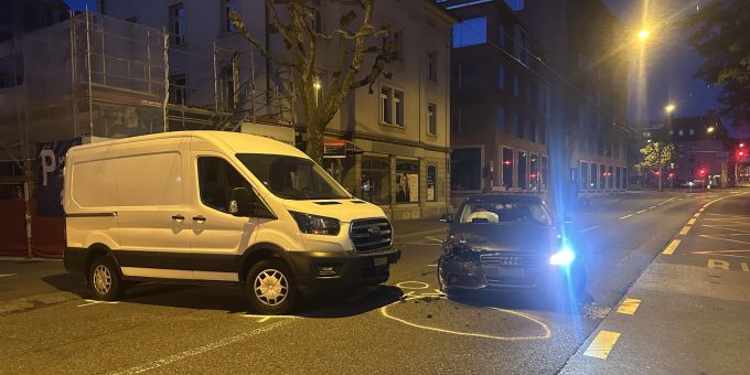 In St. Gallen hat sich eine Kollision ereignet. Kollision beim Abbiegen
