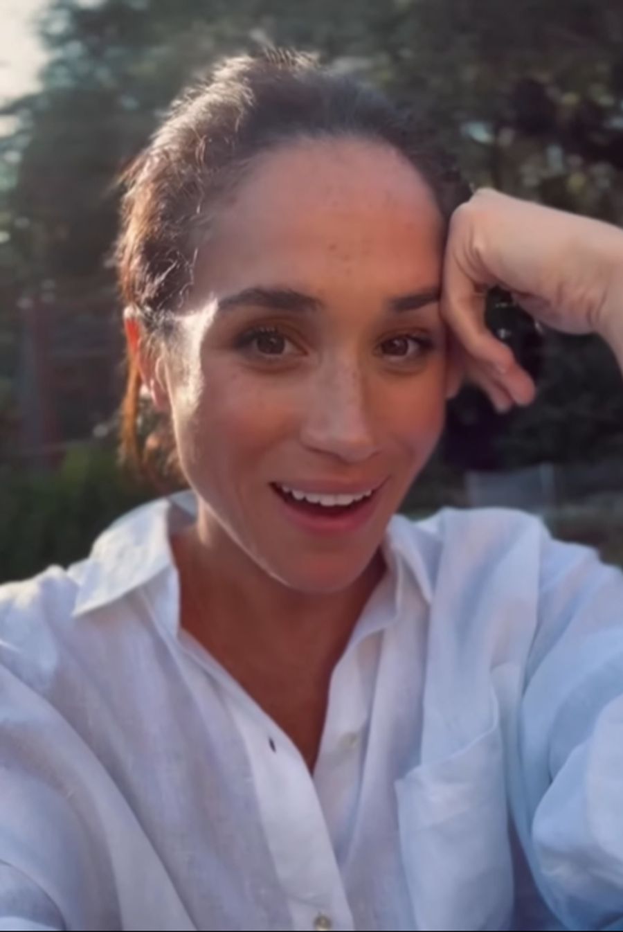 Meghan zeigt sich auf Social Media im Natürlich-Look.