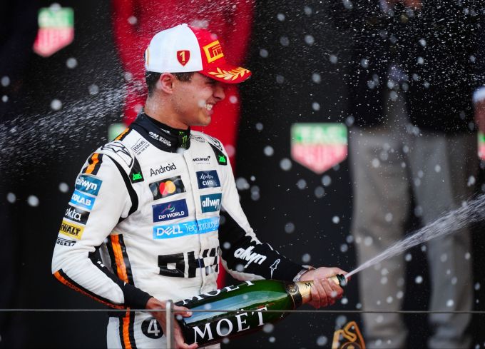 Lando Norris kann endlich wieder feiern. magui corceiro