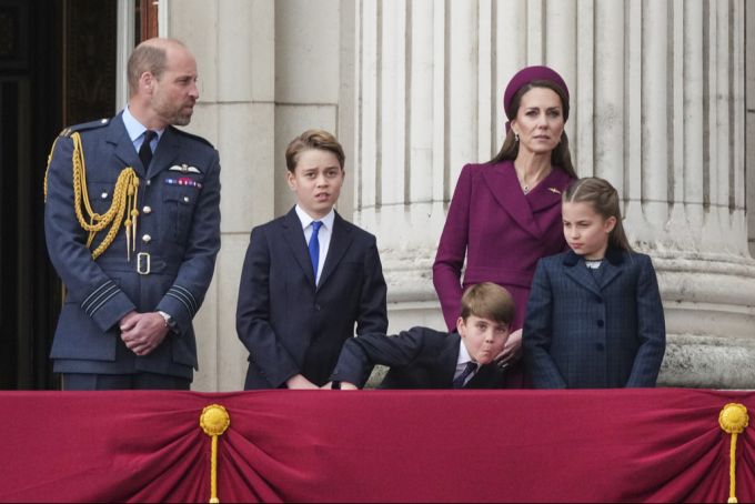 Prinz Louis ist für seine Grimassen bekannt und begeisterte bei der Militärparade zum 80. Jahrestag des VE-Day einmal mehr die Royal-Fans. Prinz Louis