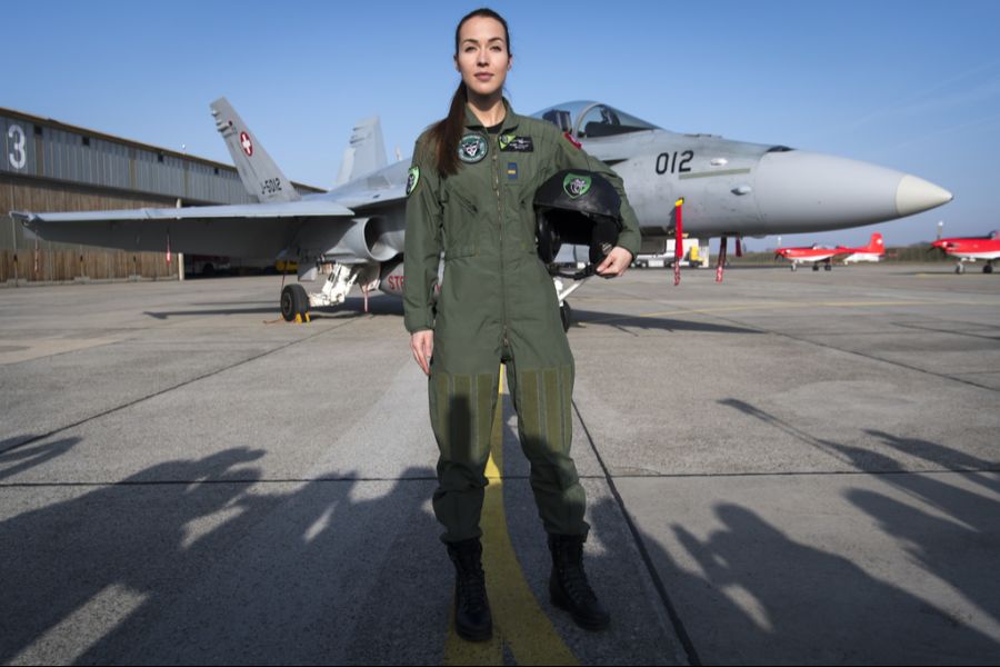 Fanny Chollet Kampfjet Pilotin