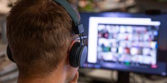 Umfrage - Online-Konferenzen bedeuten für viele noch immer Stress Umfrage - Online-Konferenzen bedeuten für viele noch immer Stress