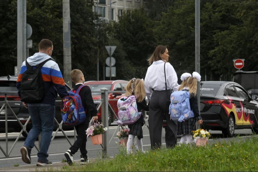 In Russland hat am 2. September das neue Schuljahr begonnen.