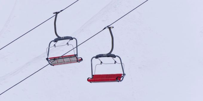 Ein Skilift. (Symbolbild) Skilift St. Gallen Schnee