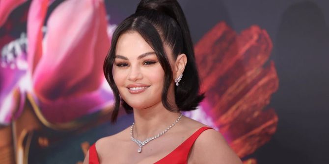 Selena Gomez roter Teppich