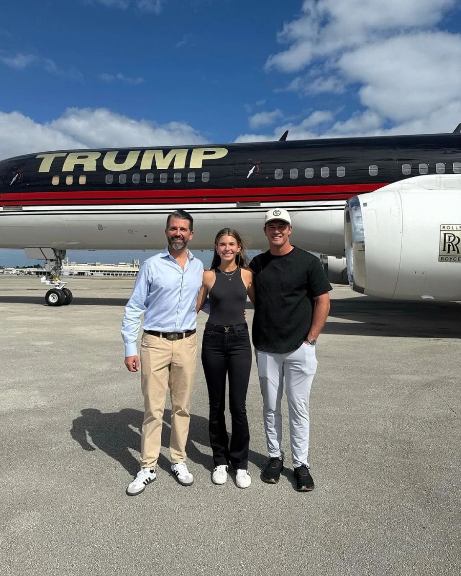 Die beiden reisen mit Trumps Privatjet zum Raketenstart von SpaceX.