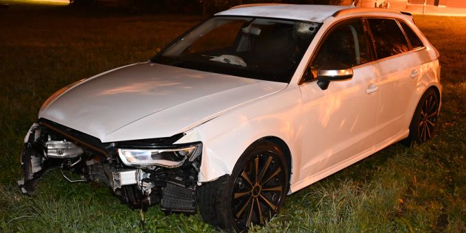 Gossau SG: Hoher Sachschaden nach Selbstunfall. Gossau SG Unfall