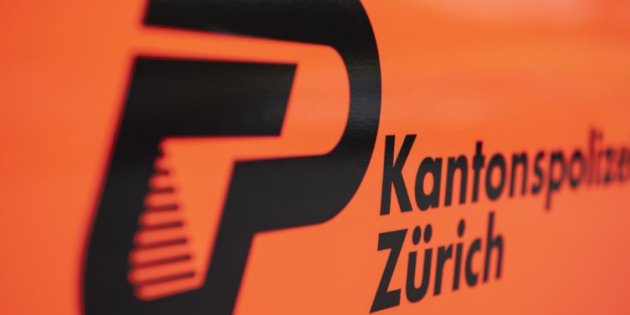 Die Kantonspolizei Zürich hat am Donnerstag in Adliswil ZH zwei Betäubungsmittelhändler festgenommen und mehrere Kilogramm Drogen sichergestellt. (Archivbild)