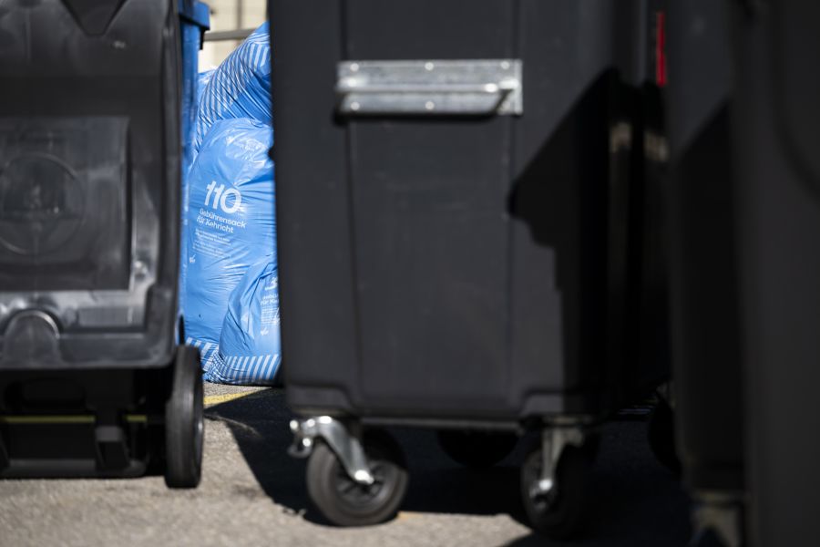 Am Telefon reduziert die Entsorgungsfirma die Geldstrafe.