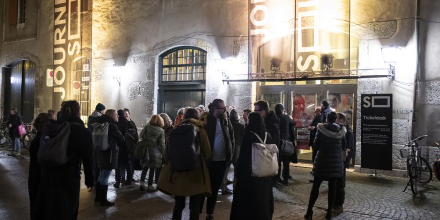 Im Landhaus in Solothurn wurde bekannt gegeben, welche Filme die Favoriten für die Schweizer Filmpreis 2026 sind: «Bagger Drama» von Piet Baumgartner und «À bras-le-corps» von Marie-E...