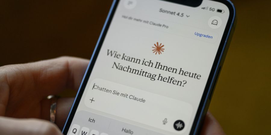 Anthropic ist mit dem Chatbot Claude ein führender Rivale des ChatGPT-Entwicklers OpenAI. (Archivbild)