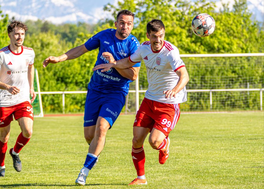 Kukic (Italiana) vor Konopek (FC MG).