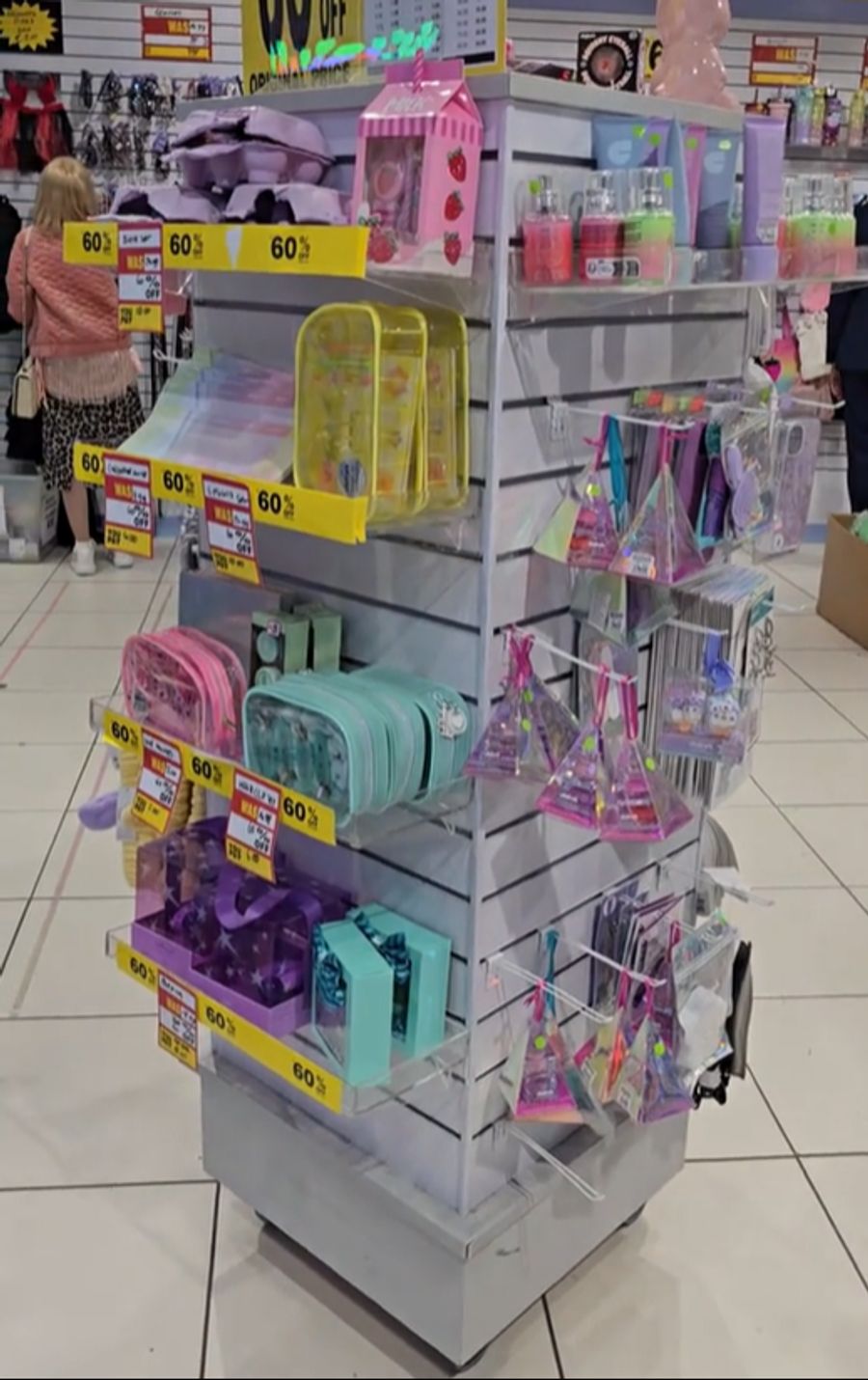 Zuletzt fand in den britischen Shops ein Ausverkauf statt.