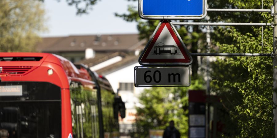 Ein Mann hat in einem Linienbus in Ostermundigen für Verunsicherung gesorgt. (Symbolbild)