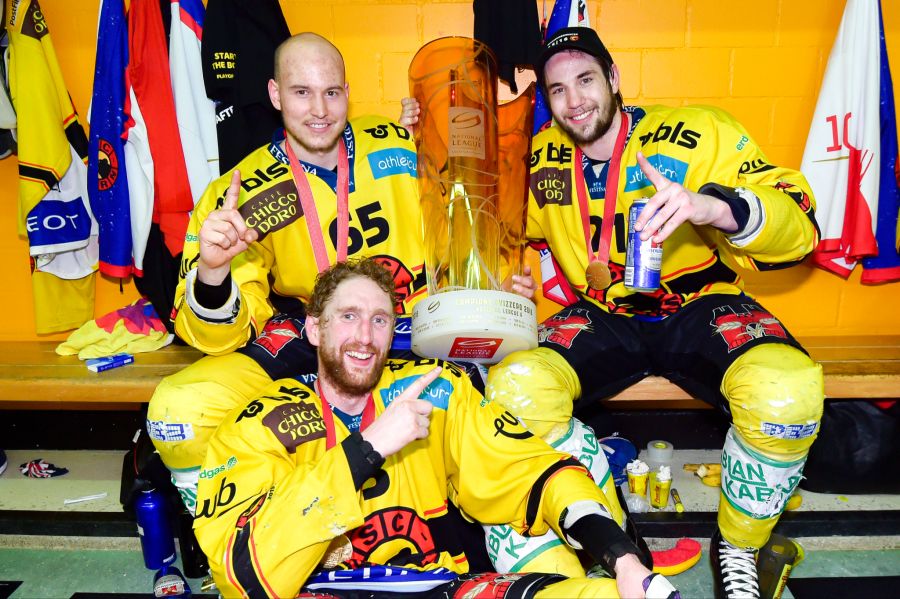 Simon Moser SLAPSHOT